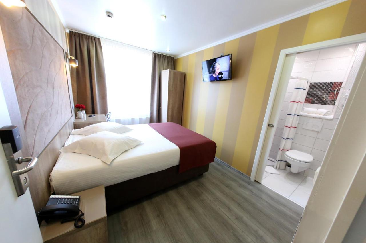 Hotel Phenix Dilbeek Exterior foto